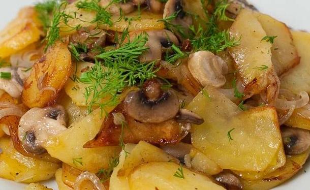 Поджарка из картофеля с грибами