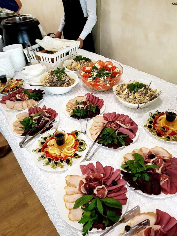 Ассорти сырное (Ламбер, Песто красный, Адыгейский) Ассорти сырное (Ламбер, Песто красный, Адыгейский)