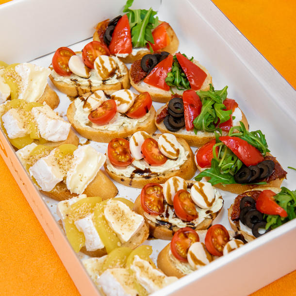 Бокс с брускеттами без мяса (15 шт)