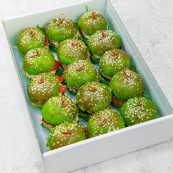 Бокс с мини бургерами без мяса с булочками со шпинатом (15шт)