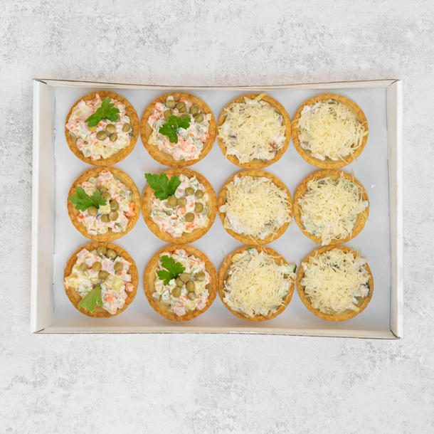 Бокс с салатами в тарталетках с филе куриной грудки "Как у мамы" (12шт)