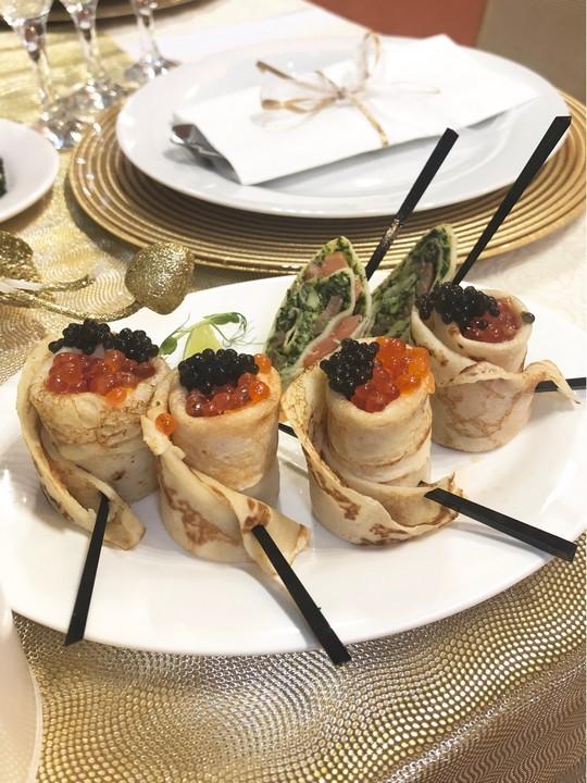 Ассорти закусок из блинчиков (10 шт) Ассорти закусок из блинчиков (10 шт)