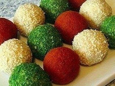 Ассорти сырных кейк - попсов на соленой палочке (10 шт) с орехами, паприкой, рубленной зеленью