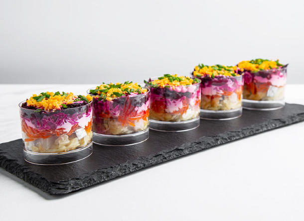 Мини салат Сельдь под шубой Мини салат Сельдь под шубой