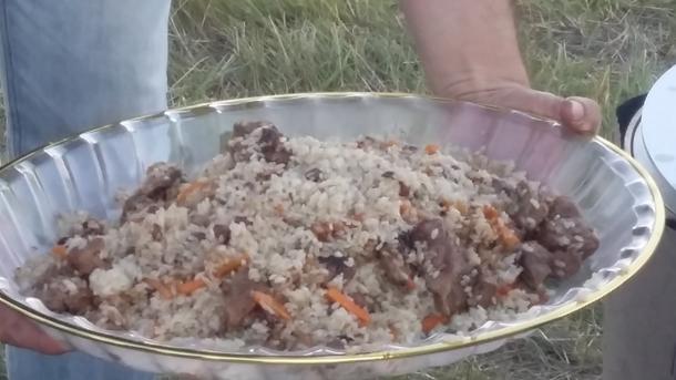 Плов с говядиной на костре