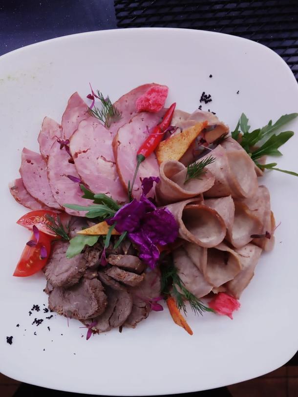 Мясное ассорти