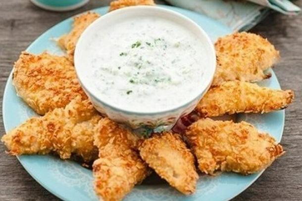 Филе куриное в сырной корочке с соусом Цезарь (только для комплексных обедов) Филе куриное в сырной корочке с соусом Цезарь (только для комплексных обедов)