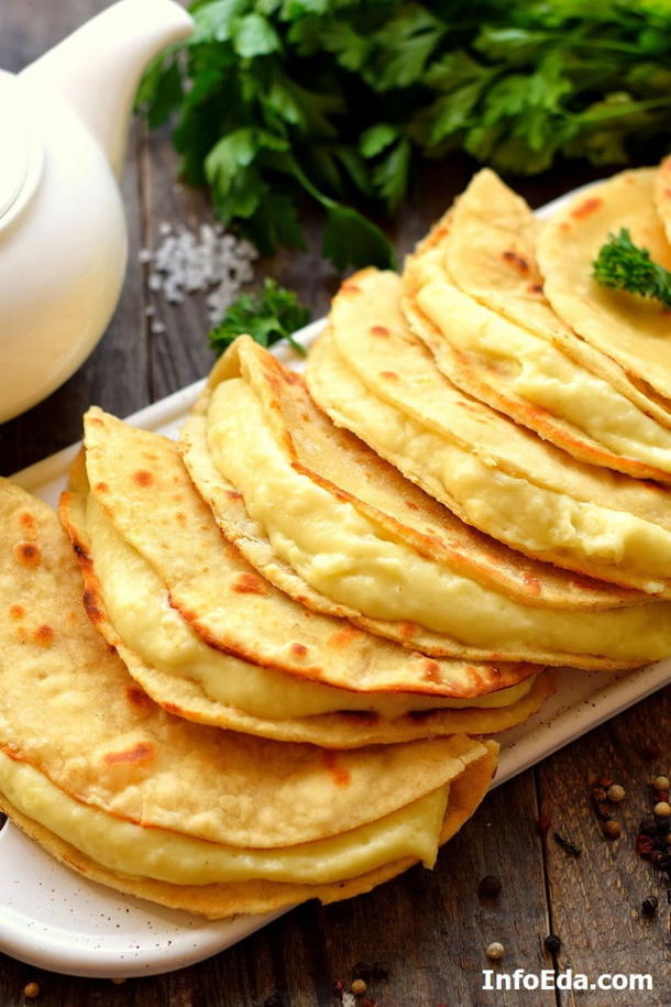 Мини кыстыбый с картофелем