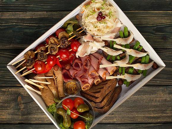 Сет закусочный шашлычный на 5-6 персон в Казани