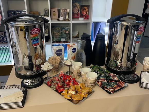 Кофе-брейк с обслуживанием стандарт на 30 персон в Казани