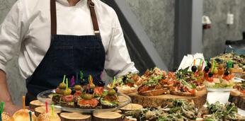 Фуршет с холодными закусками (американская кухня) на 40-50 персон с обслуживанием