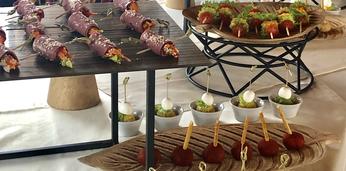 Фуршет с горячими закусками и десертами на 30-35 персон