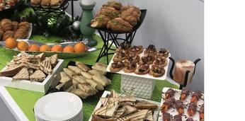 Фуршет стандарт с горячими закусками и обслуживанием на 30 персон