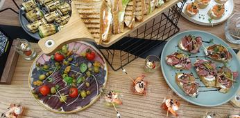 Фуршетное меню "Сытное с бургерами" на 10 персон